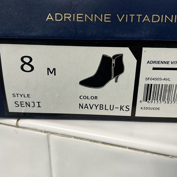 Adrienne Vittadini Navy Blue suede Boots - Picture 5 of 6